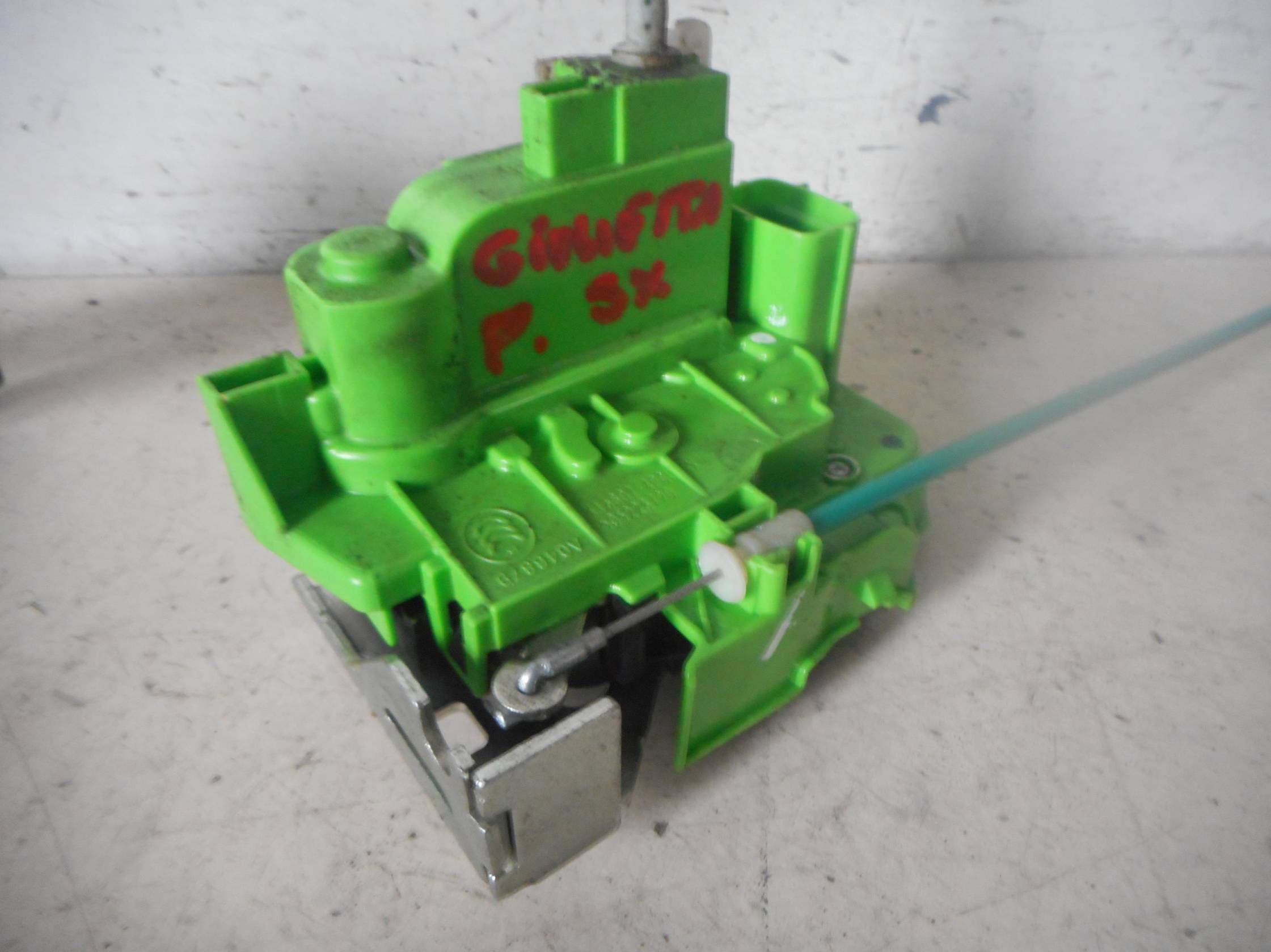 Serratura porta post. sx.